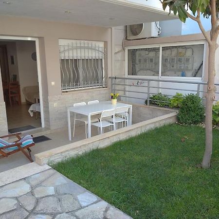 Ferienwohnung Δεσποινα Néa Péramos Exterior foto