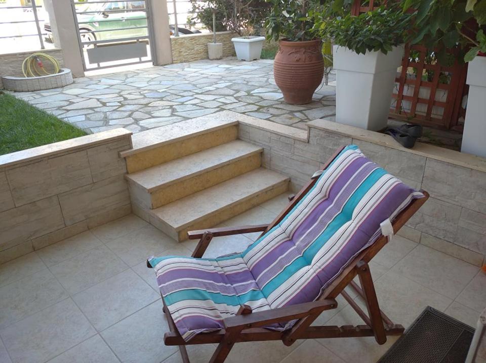 Ferienwohnung Δεσποινα Néa Péramos Exterior foto